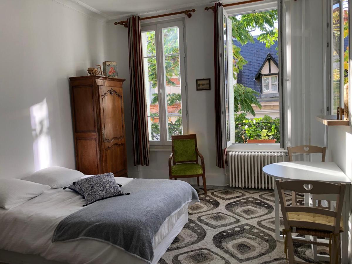 Villa Camelia Quartier Thermal Grand Studio Au Calme Vichy Exterior foto